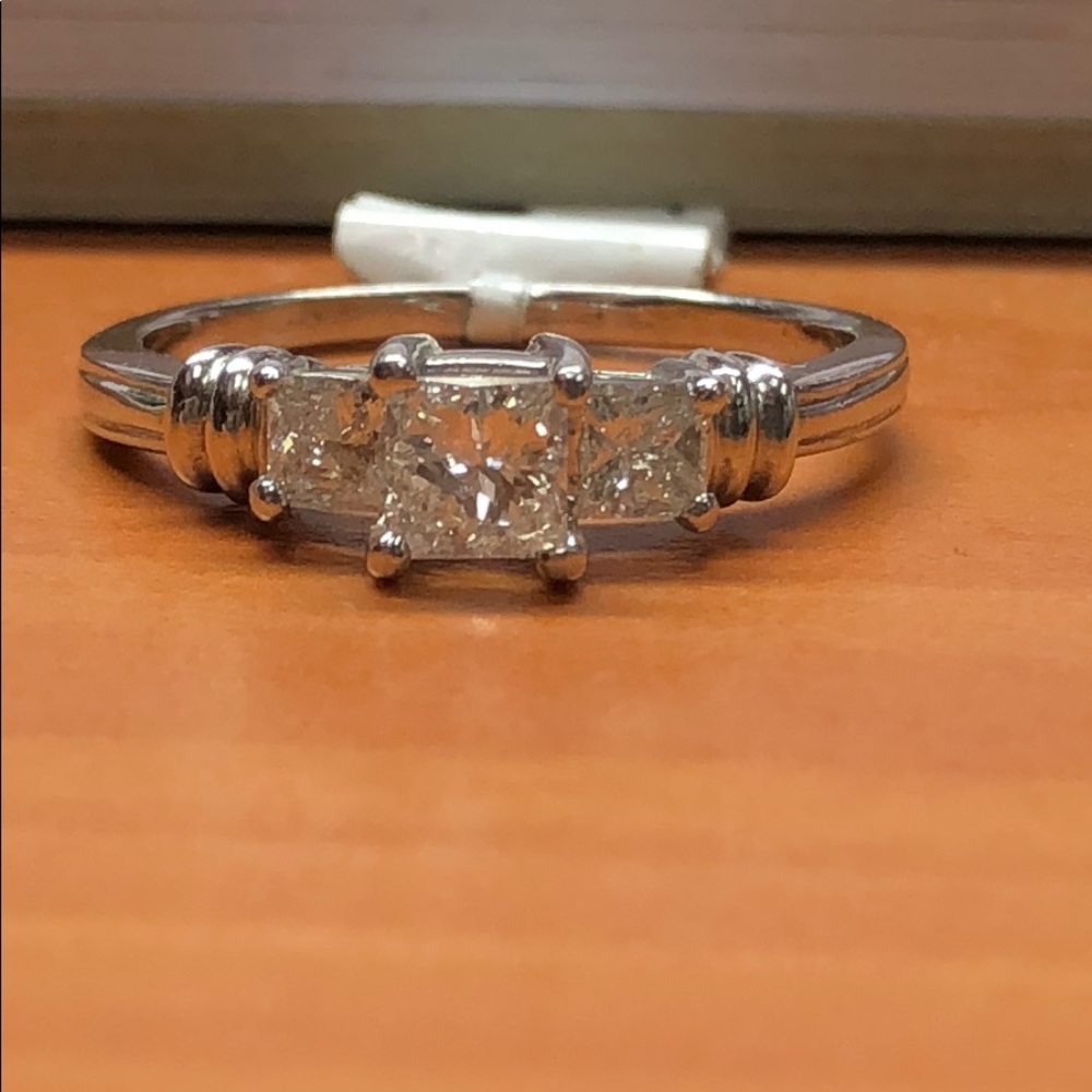 Platinum Diamond Engagement Ring